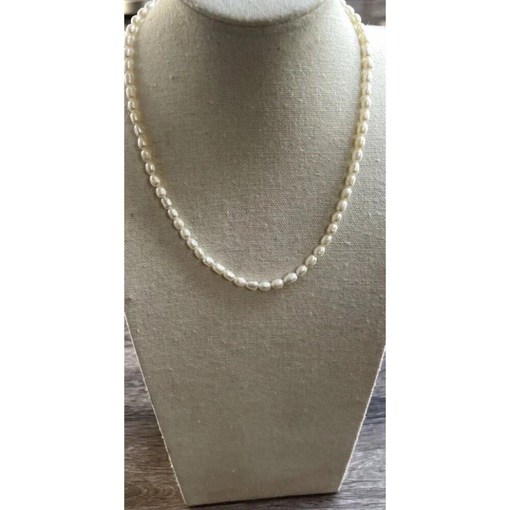 Vintage Fresh Pearl Beaded Women’s Sz 15” Necklace Barrel Closure Choker